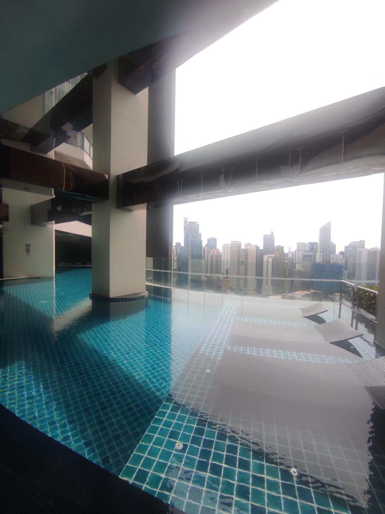 Brand New Staycation With Netflix In Poblacion, Makati, Philippines * Manila