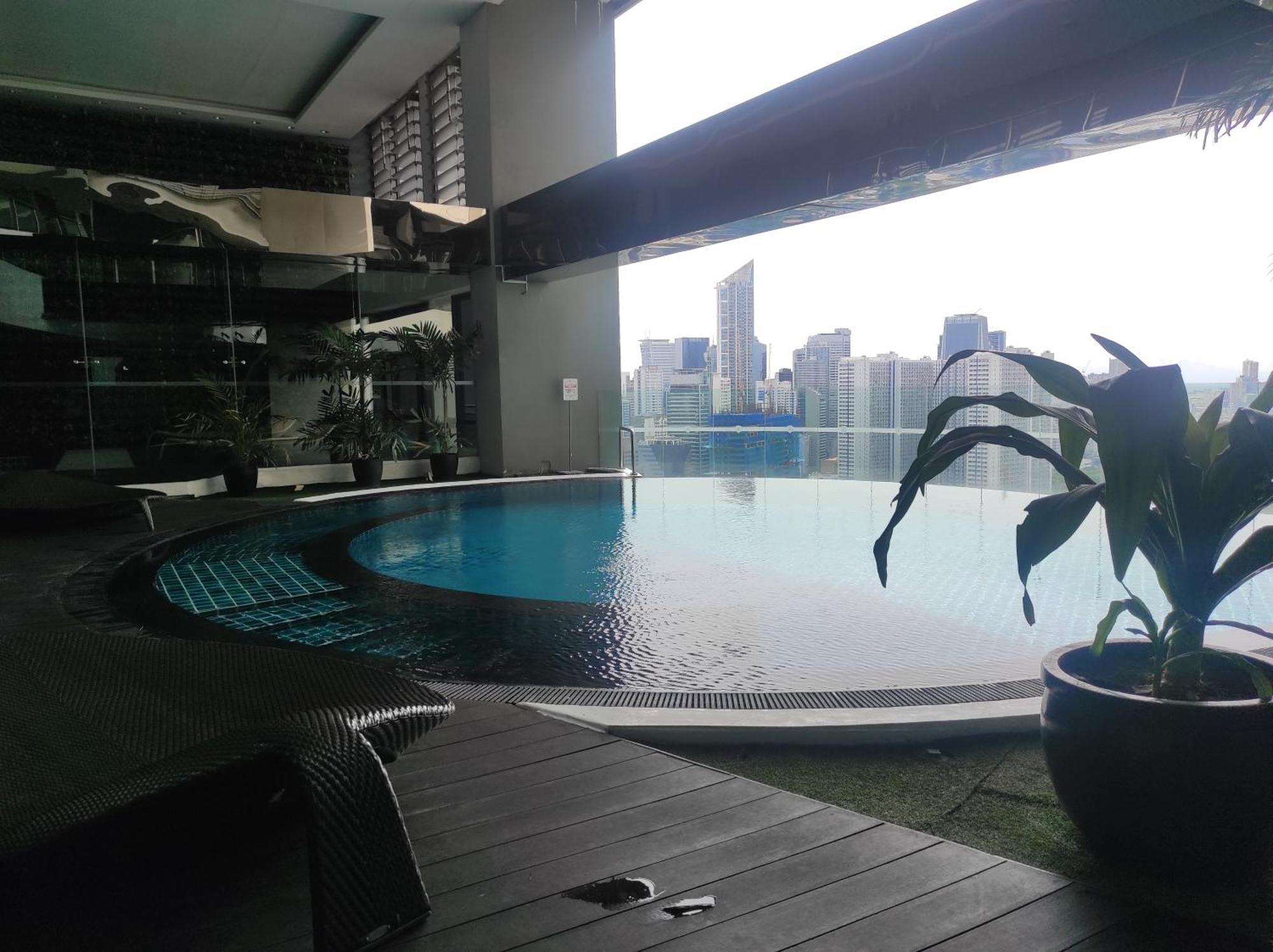 Brand New Staycation With Netflix In Poblacion, Makati, Philippines * Manila