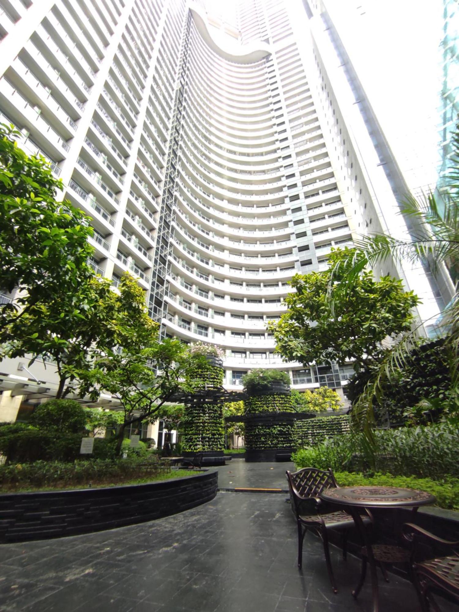 Apartment Brand New Staycation With Netflix In Poblacion, Makati, Philippines