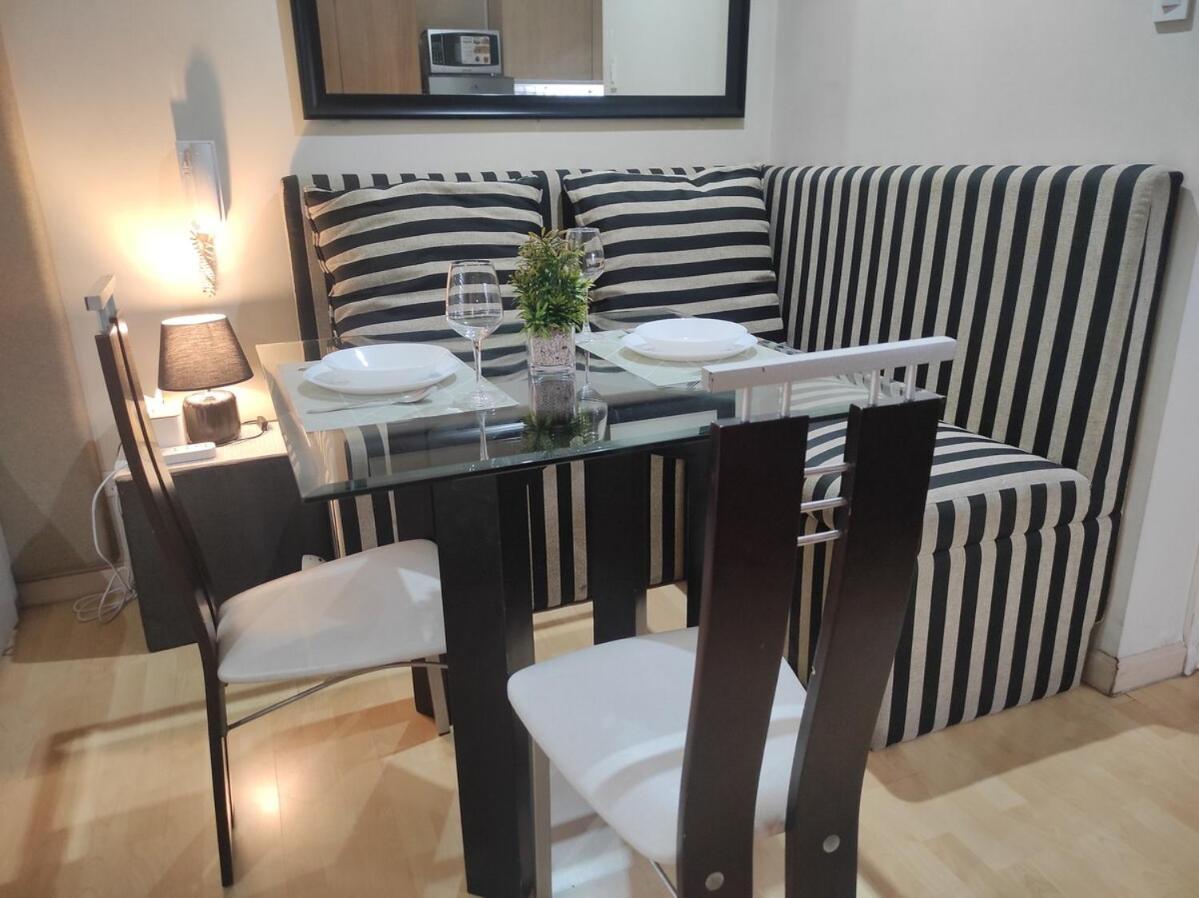 Apartment Brand New Staycation With Netflix In Poblacion, Makati, Philippines