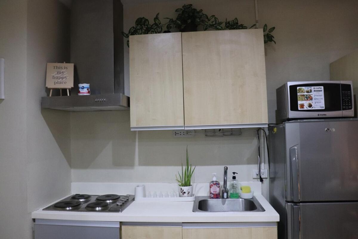Apartment Brand New Staycation With Netflix In Poblacion, Makati, Philippines
