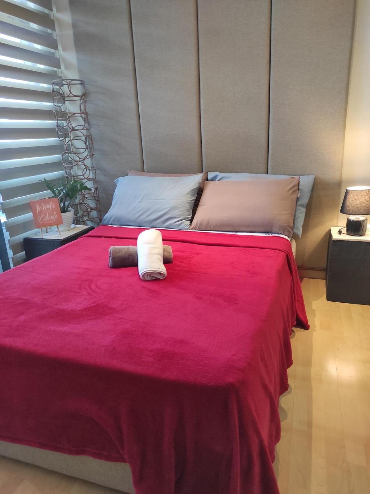 Brand New Staycation With Netflix In Poblacion, Makati, Philippines Apartment *