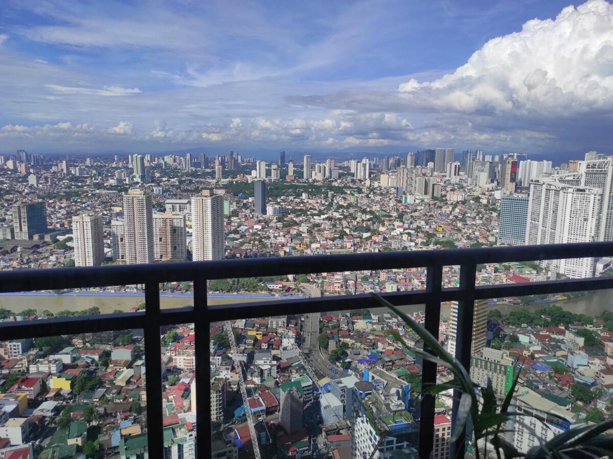 Brand New Staycation With Netflix In Poblacion, Makati, Philippines Apartment Manila
