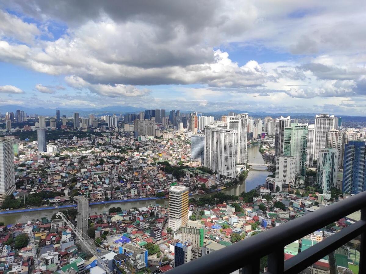 Brand New Staycation With Netflix In Poblacion, Makati, Philippines Apartment Manila