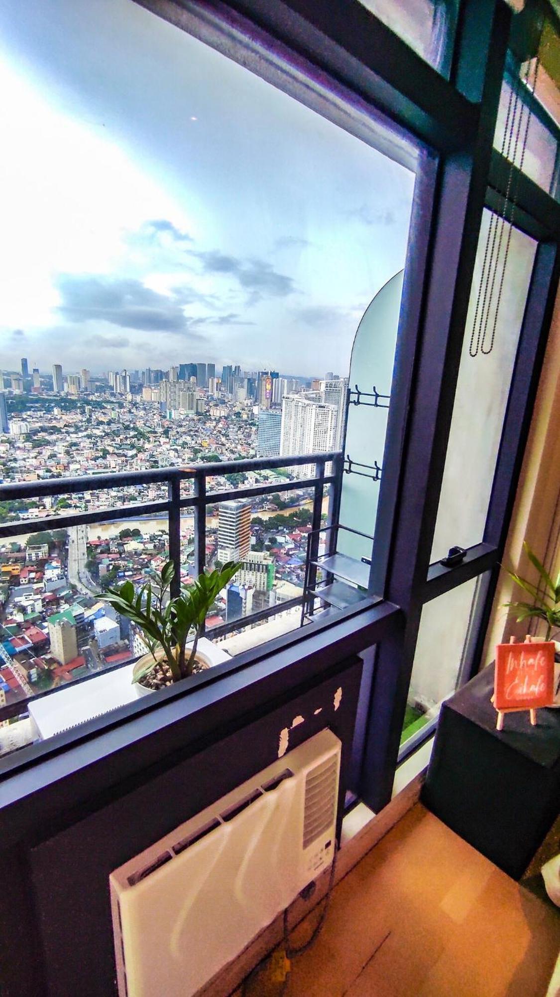 Brand New Staycation With Netflix In Poblacion, Makati, Philippines